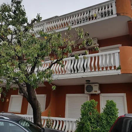 Mines Apartmán *